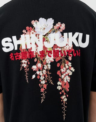 Shinjuku Box Fit T Shirt in Black Detail2