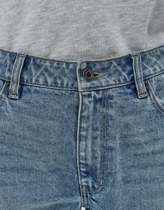 Slim Denim Shorts in Stonewash Sky Detail