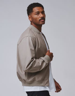 Smart Bomber Jacket in Beige Detail