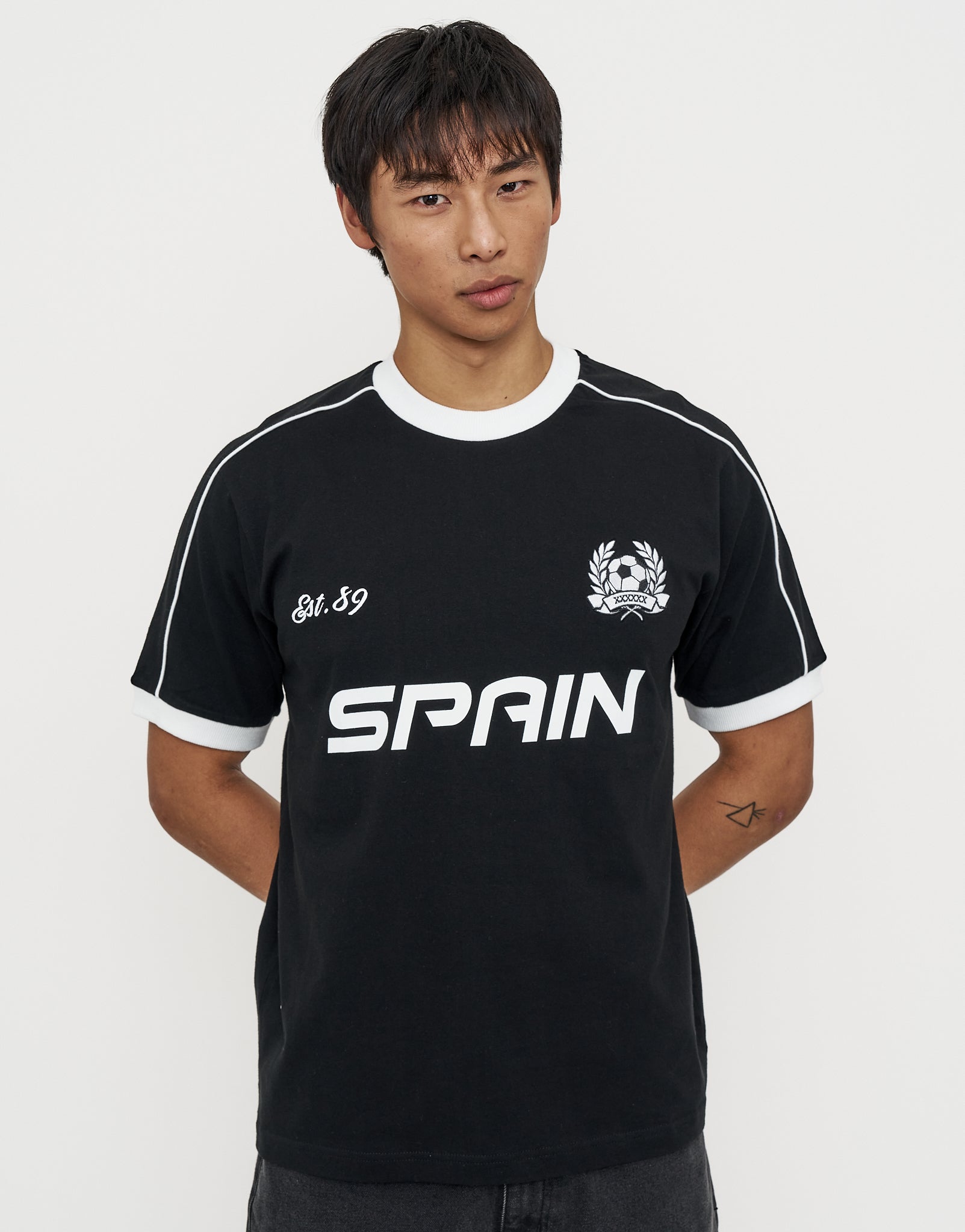  FOOTBALL TEE ブラック サッカー インスパイアード ab-spain-football-tee-black-
