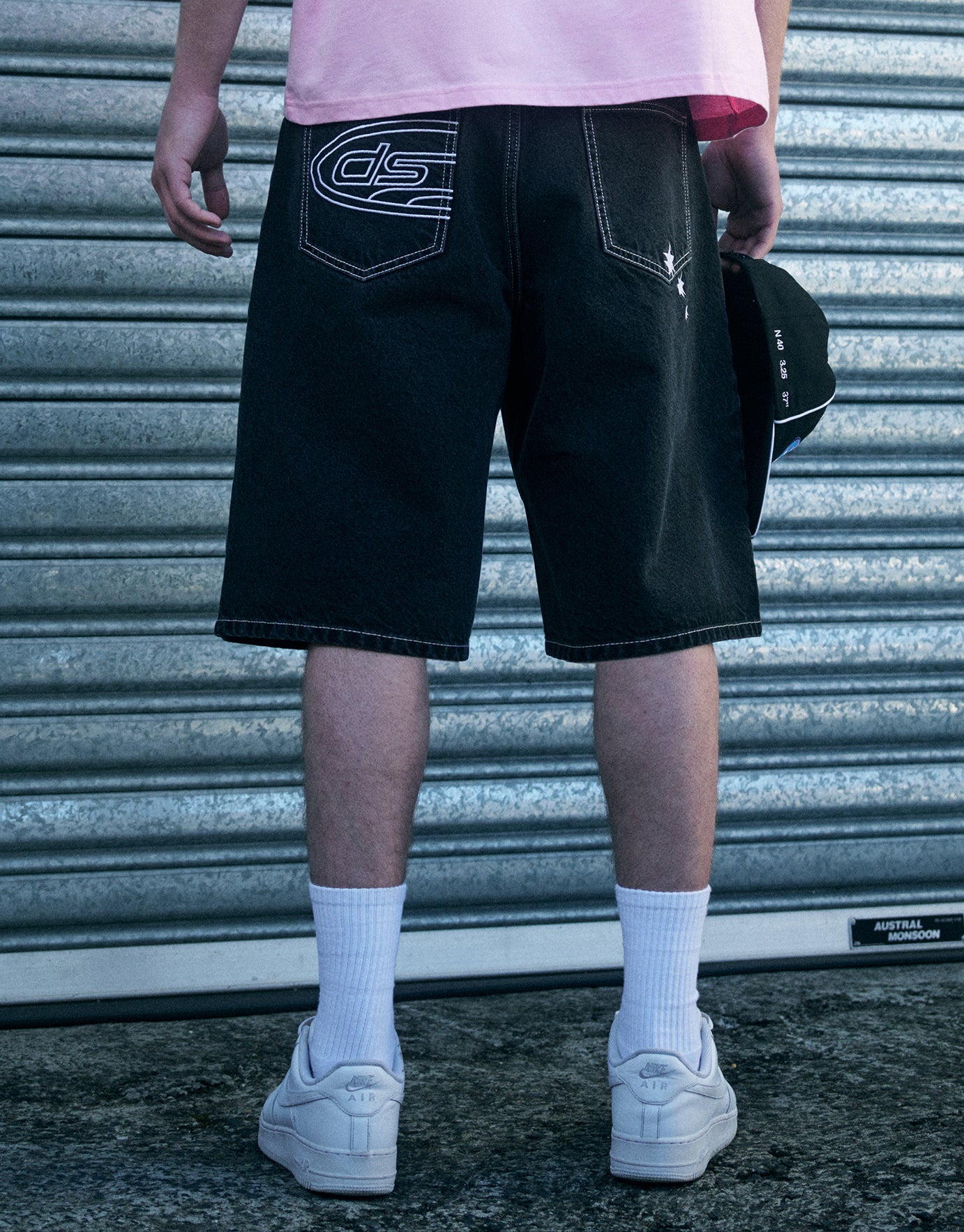 Distortion Star Jort in Black/white Stitch | Hallensteins AU