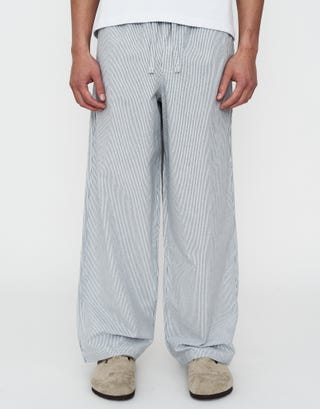 Extra Baggy Fit Striped Pants in Black/white Detail2