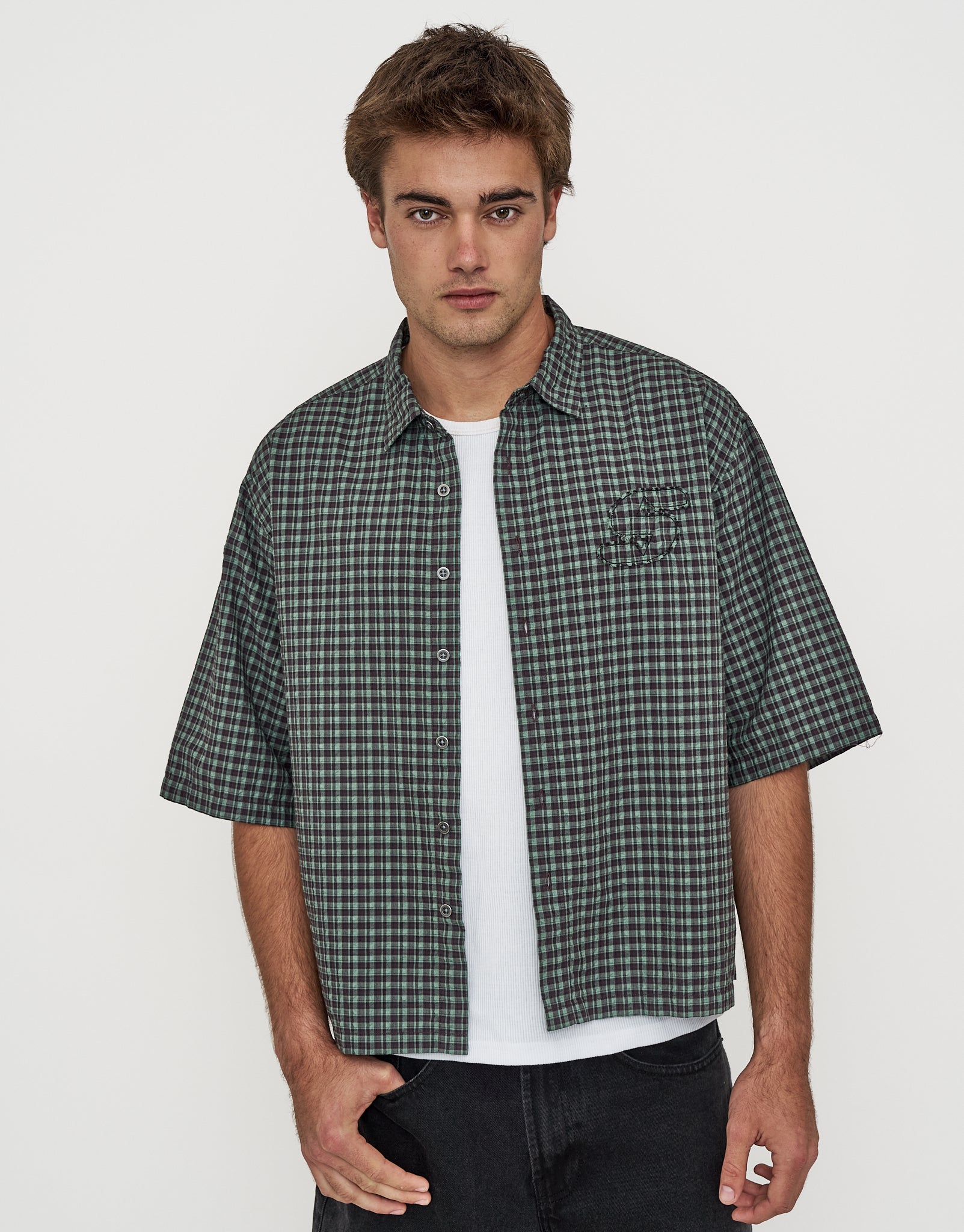 Studio Check Cropped Short Sleeve Shirt in Green | Hallensteins NZ