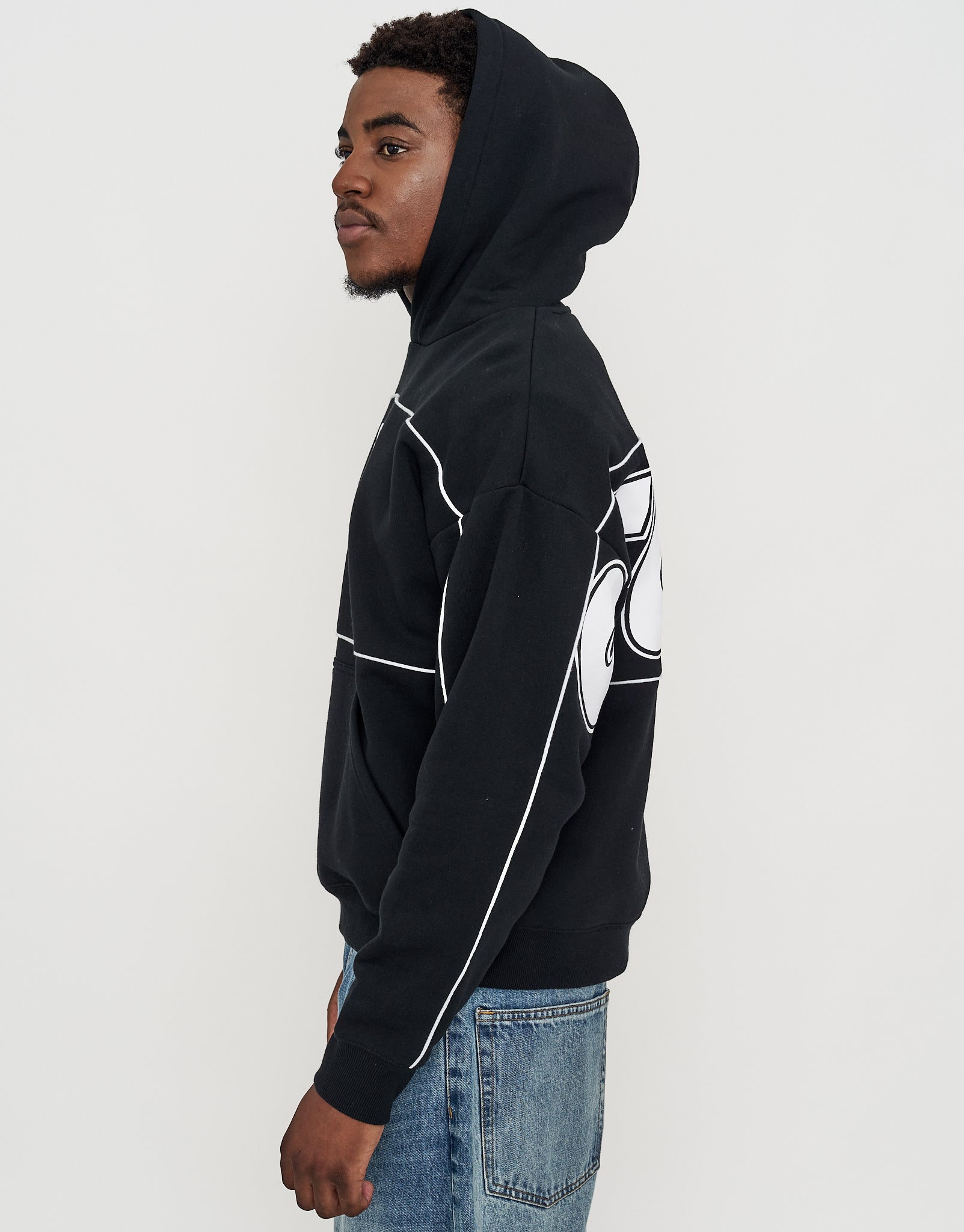Studios Oversized Cropped Hoodie in Black | Hallensteins AU