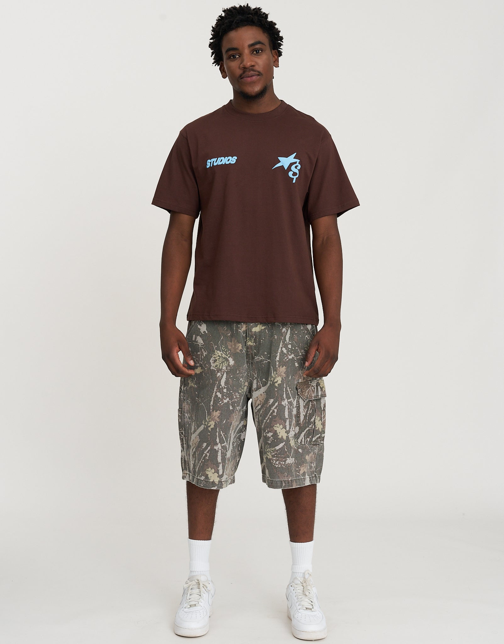 Studios Relaxed Fit T Shirt in Bitter Brown | Hallensteins NZ