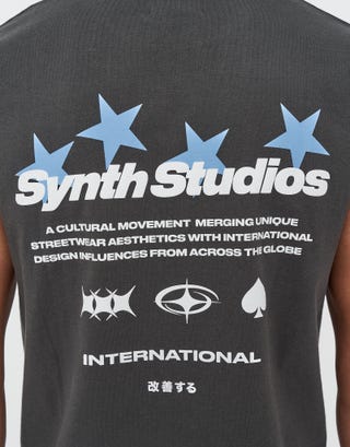 Synth Studios Muscle Singlet in Graphite Detail3