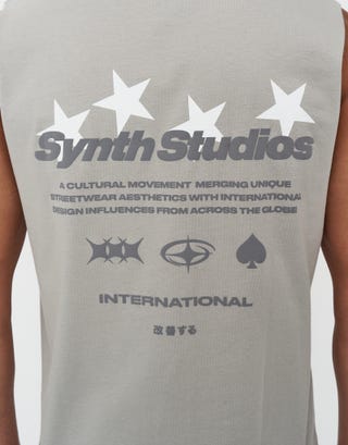 Synth Studios Muscle Singlet in Moon Detail3