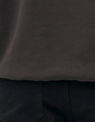 Taper Fit Jeans in Solid Black Detail3