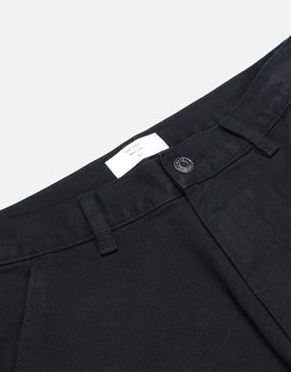 Twill Baggy Fit Cargo Pants in Black Detail