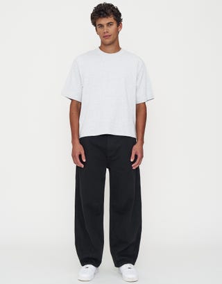 Baggy Fit Twill Barrel Pants in Solid Black Full