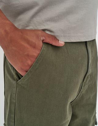 Twill Baggy Fit Cargo Pants in Green Detail2