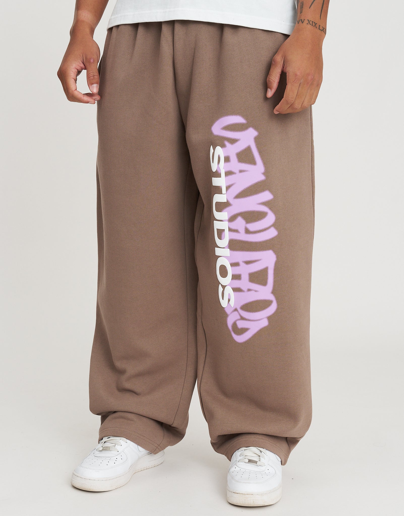 Vanguard Wide Track Pants in Wood Smoke | Hallensteins AU