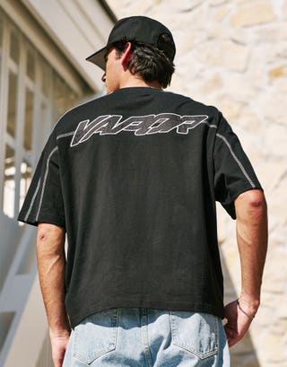 Vapor Overlocked Box Fit T Shirt in Black Front