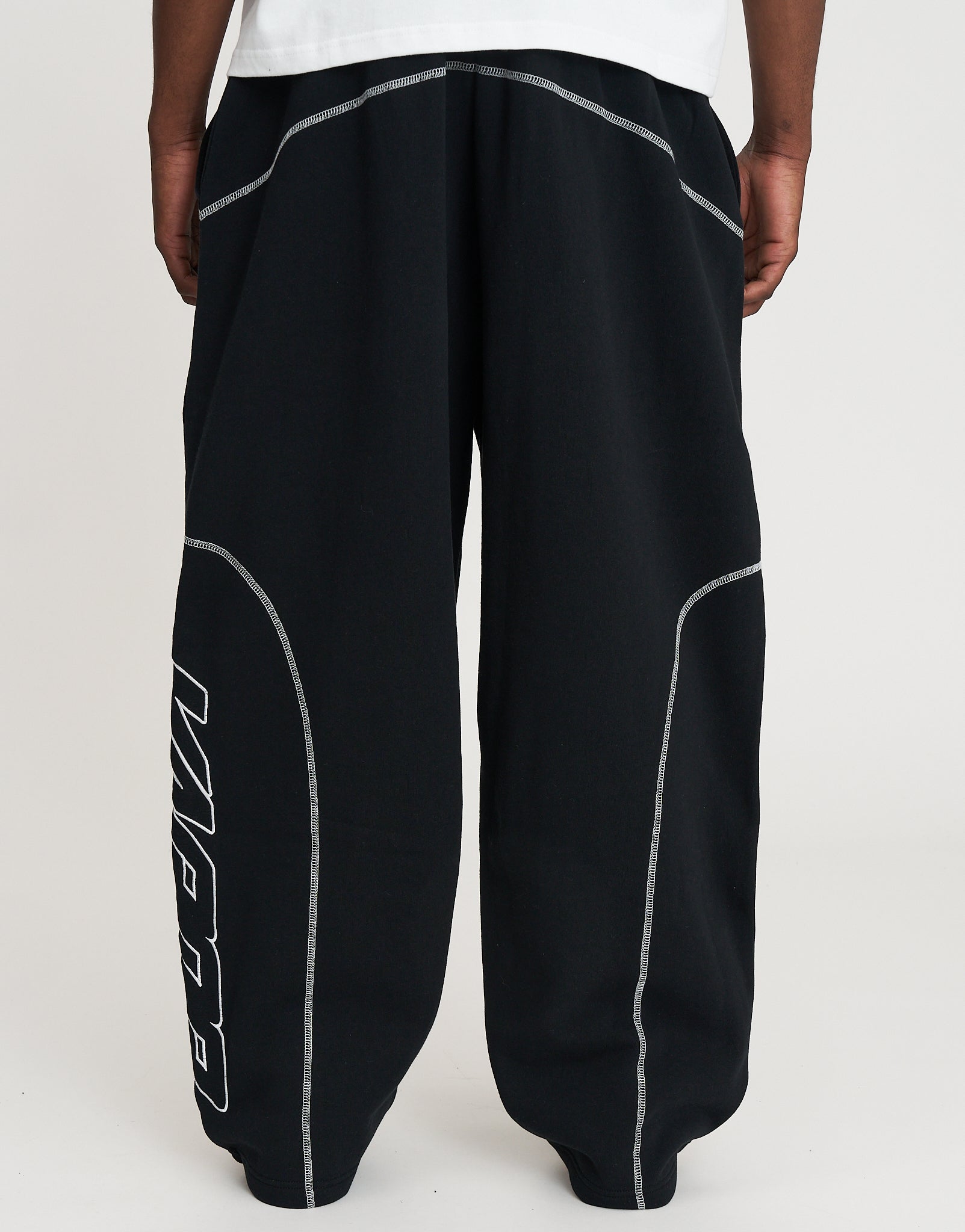 Vapor Wide Leg Track Pants in Black | Hallensteins NZ