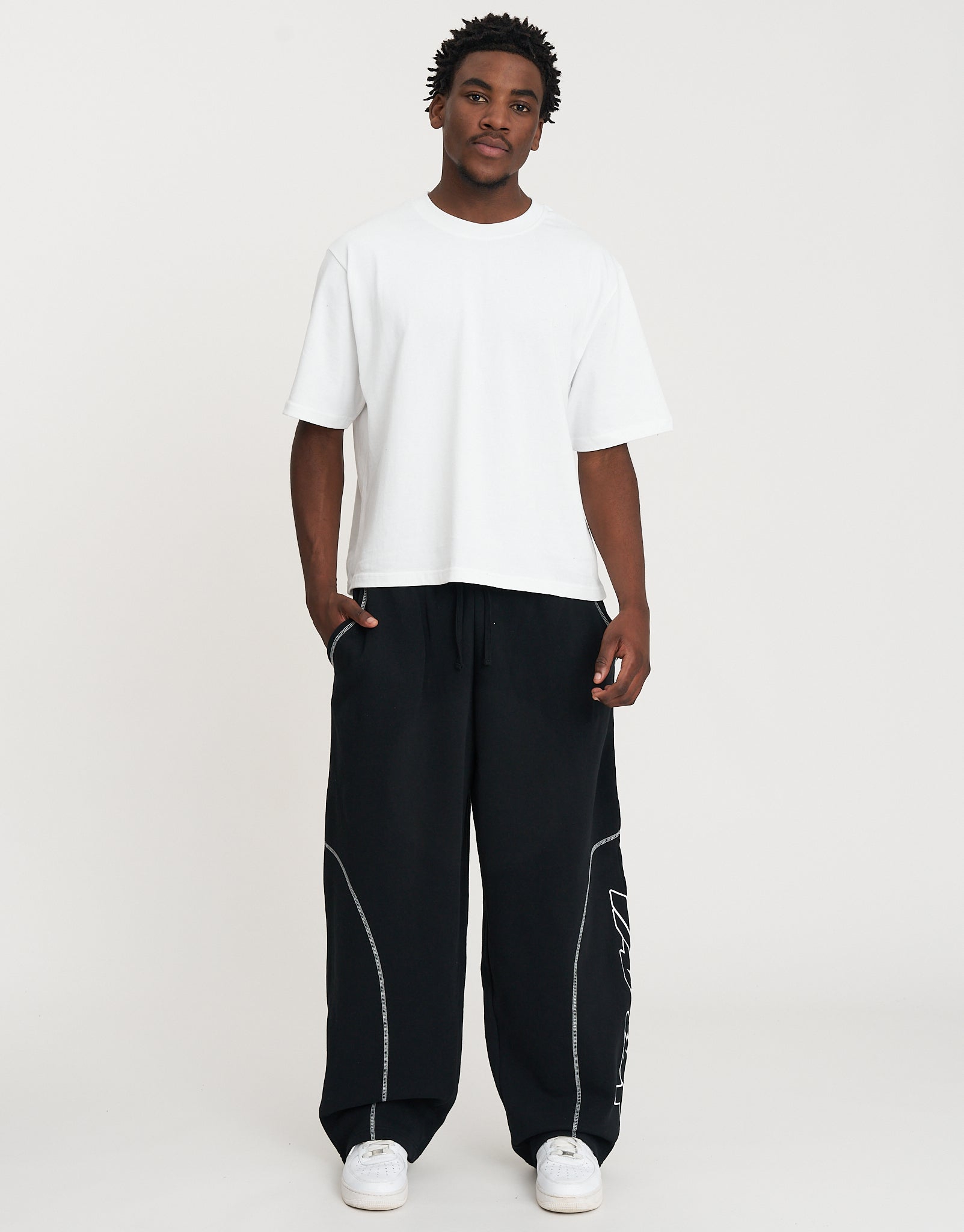 Vapor Wide Leg Track Pants in Black | Hallensteins NZ