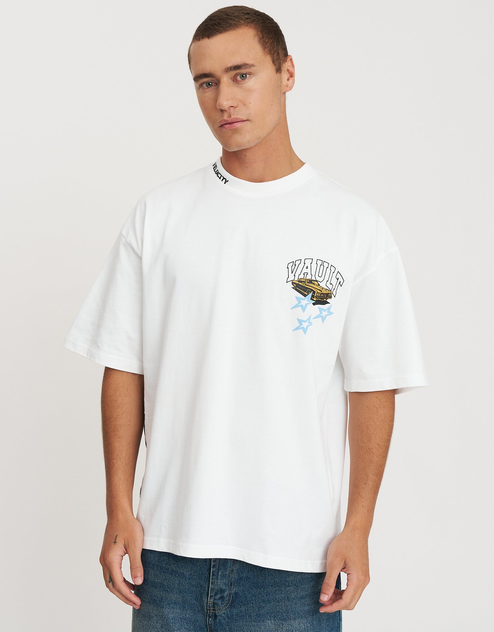 Vault Systems Box Fit T Shirt in Blanc | Hallensteins NZ
