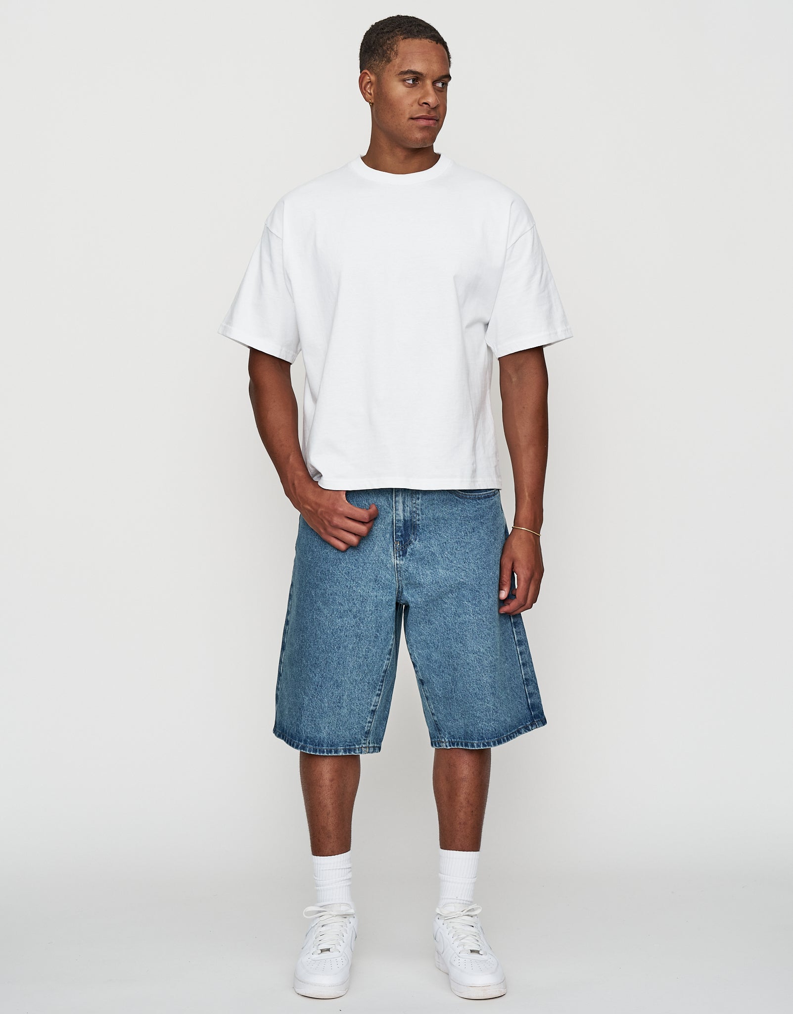 Vices Embroidered Baggy Fit Jorts in Vintage Mid Blue