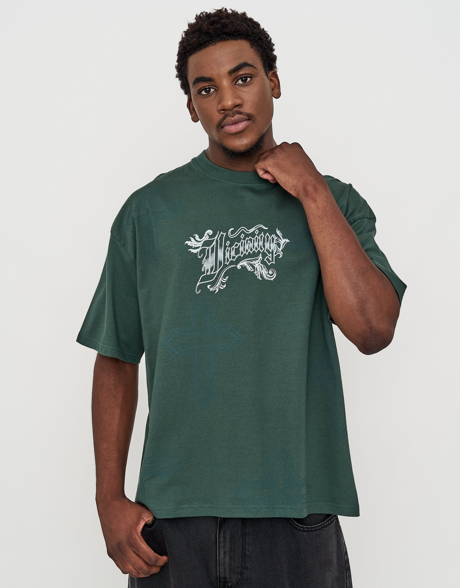 Vicinity Box Fit T Shirt in Ivy | Hallensteins NZ
