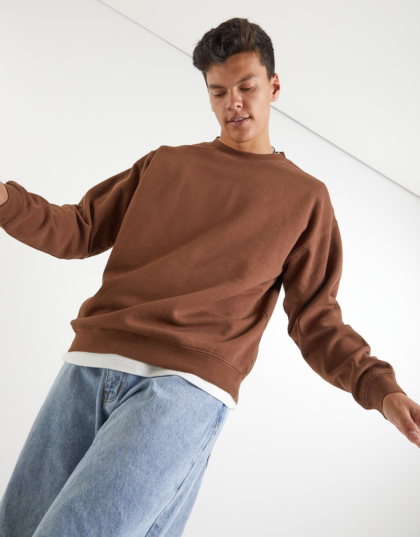 Box Fit Plain Crew Sweat in Brown 