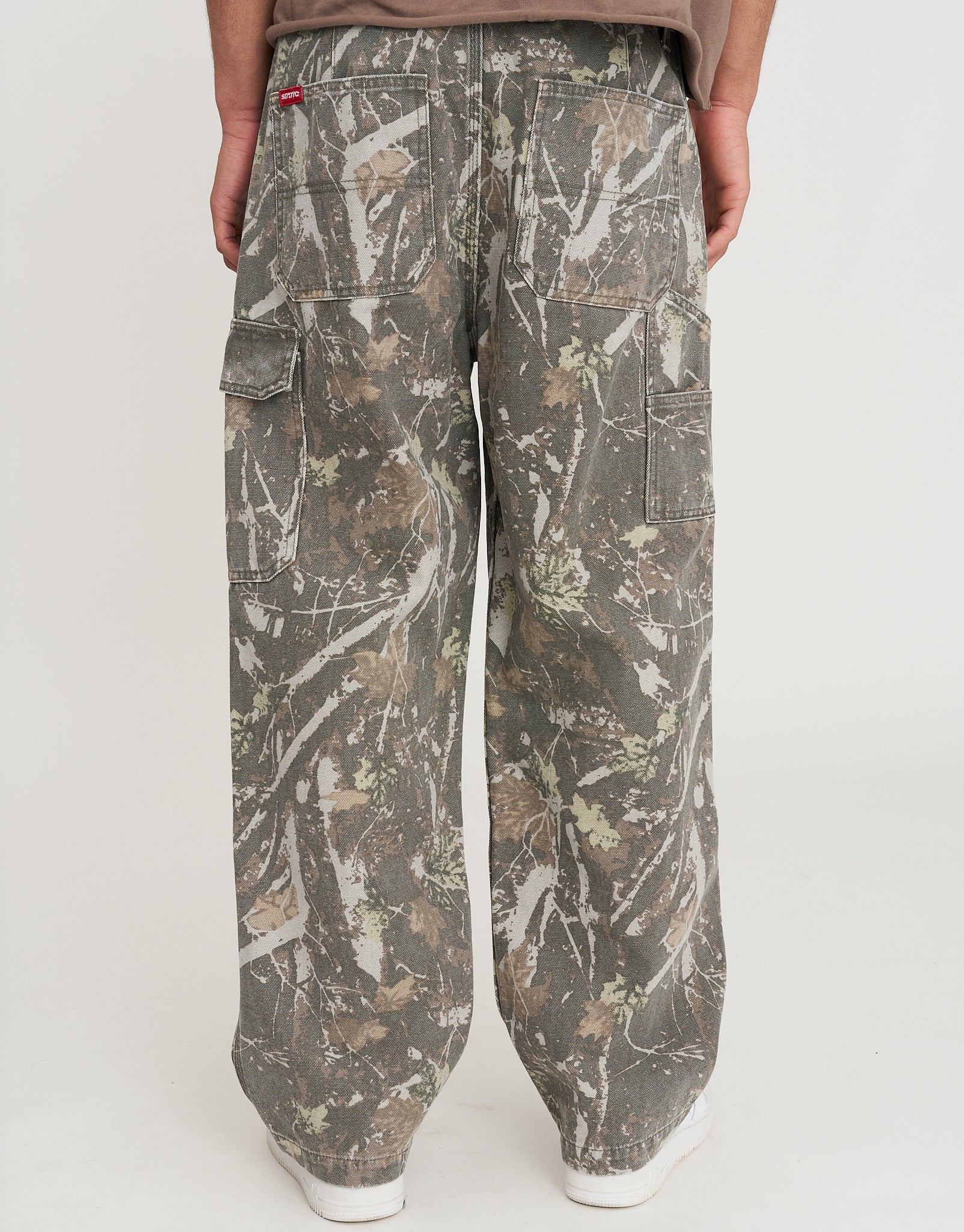 Vintage Foliage Carpenter Baggy Fit Pants in Camo | Hallensteins NZ