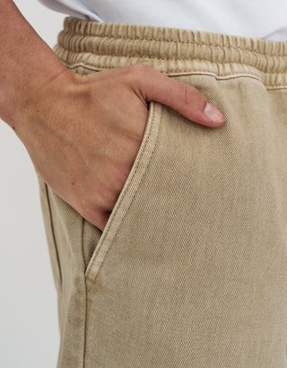 Washed Twill Elastic Waist Shorts in Sand Detail2