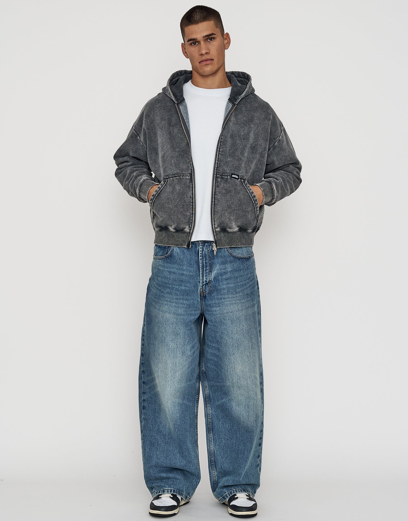 Washed Oversized Cropped Zip Up Hoodie in Black | Hallensteins AU