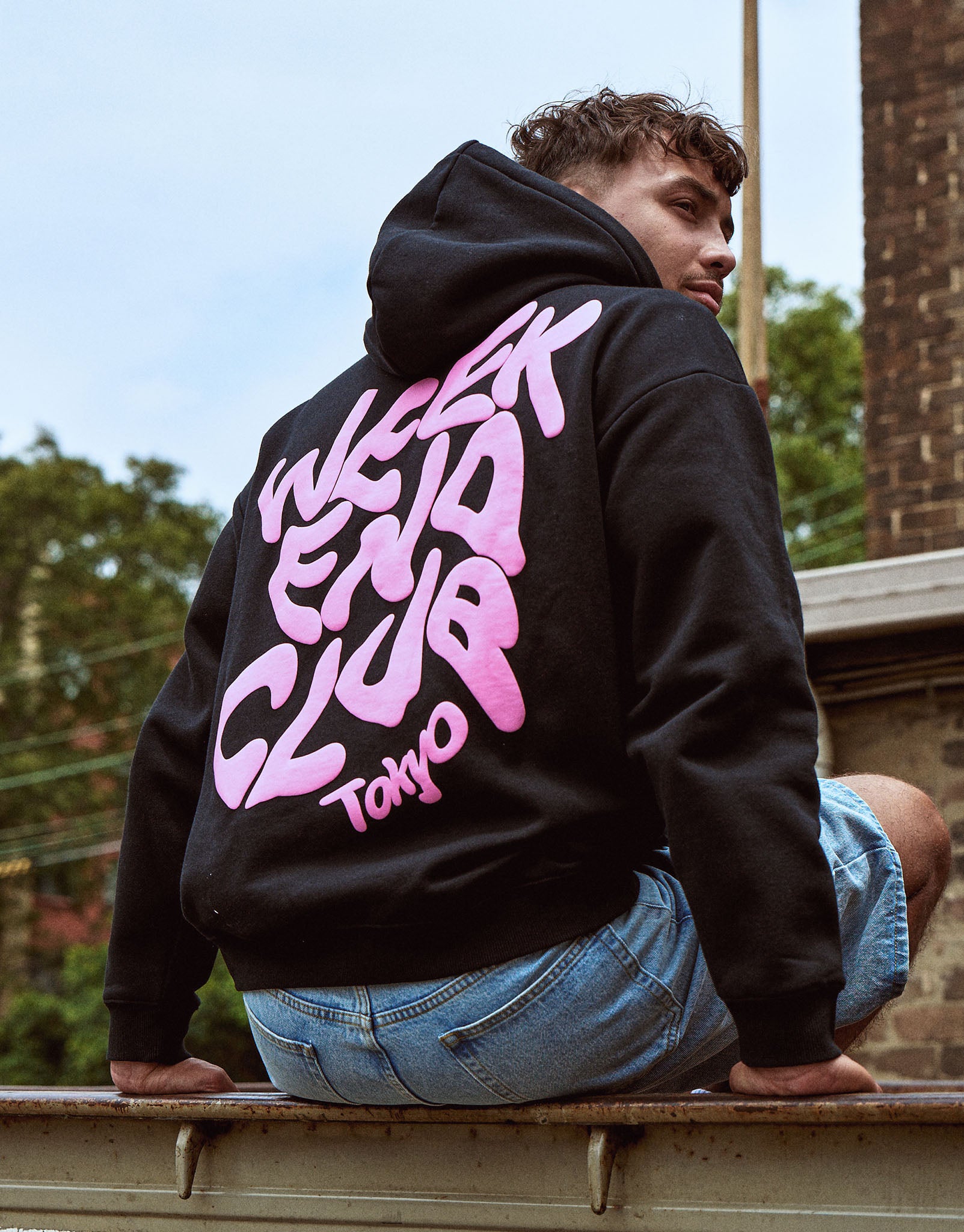 Heavyweight Weekend Club Hoodie in Black 002 | Hallensteins NZ