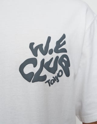 Weekend Club International Box Fit T Shirt in Blanc Detail2