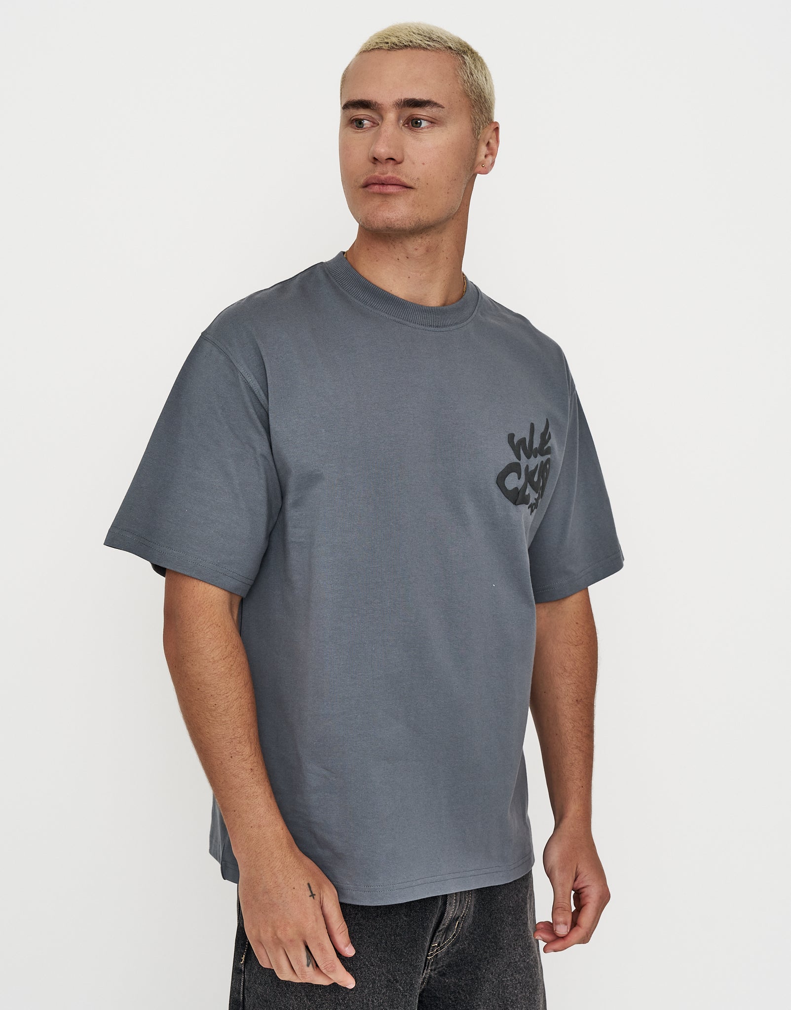 Weekend Club International Relaxed Fit T Shirt in Slate