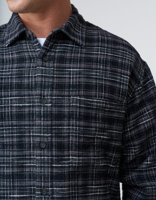 Winston Cropped Check Shirt in Black Detail