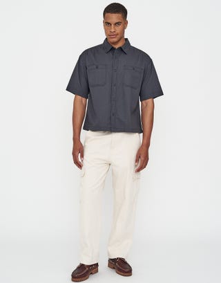 Heavy Twill Cropped Short Sleeve Shirt in Washed Black Full