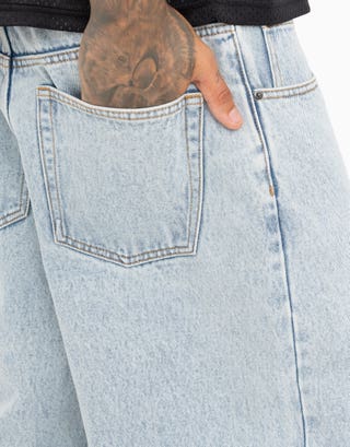 Extra Baggy Fit Jeans in Coast Blue Detail3
