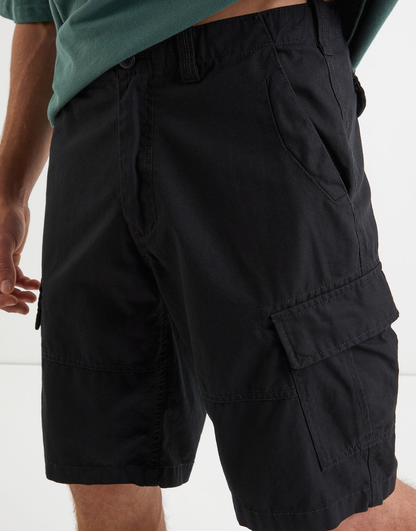 cargo shorts black