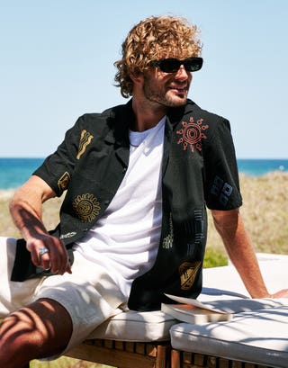 Botanica Embroidered Short Sleeve Shirt in Black Front