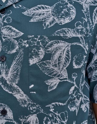 Citrus Short Sleeve Shirt in Orion Blue Detail2