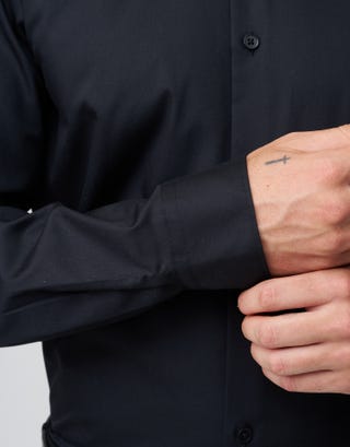 Easy Care Business Shirt in Black Detail2