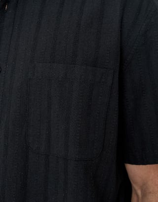 Jacquard Stripe Short Sleeve Shirt in Black Detail3