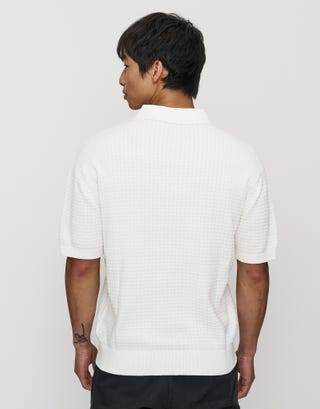 Knitted Short Sleeve Polo in Snow Back