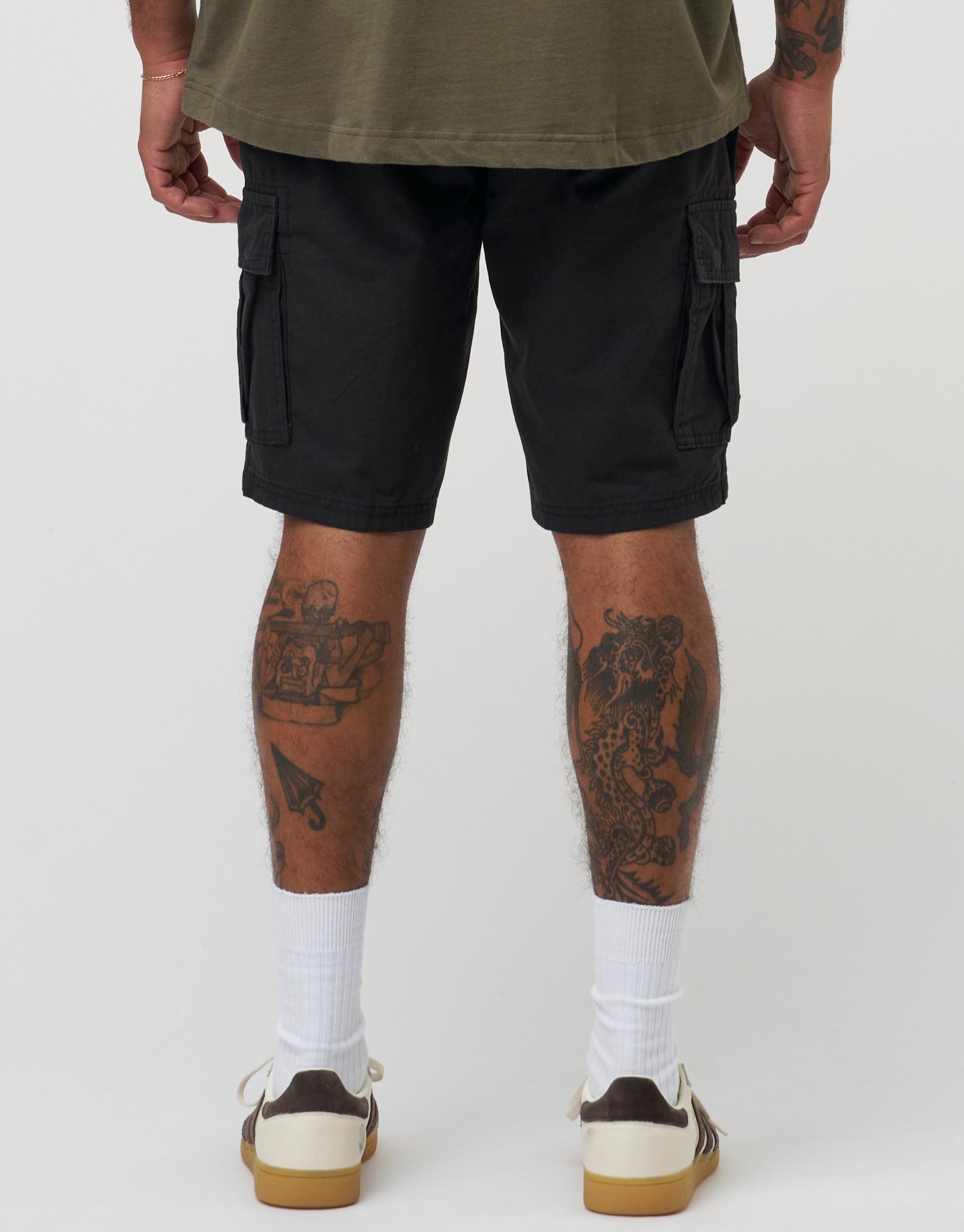 Plain Regular Fit Cargo Shorts in Black | Hallensteins NZ