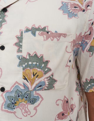 Lotus Short Sleeve Shirt in Ecru Detail3