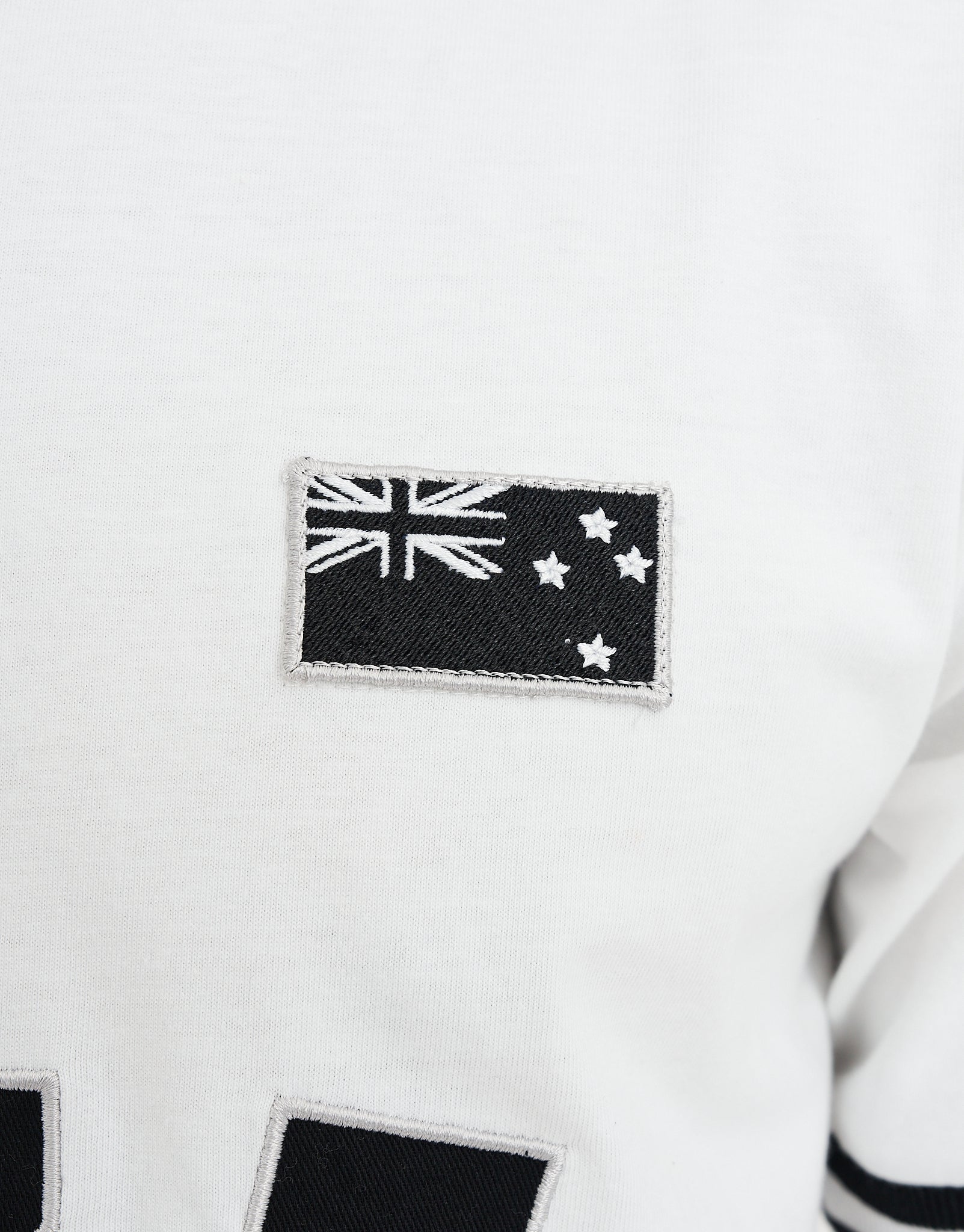 Retro NZL Football T Shirt in Blanc | Hallensteins NZ