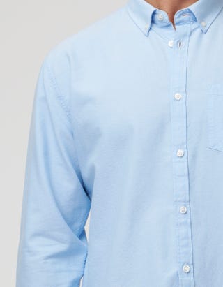 Oxford Plain Long Sleeve Shirt in Light Blue Detail