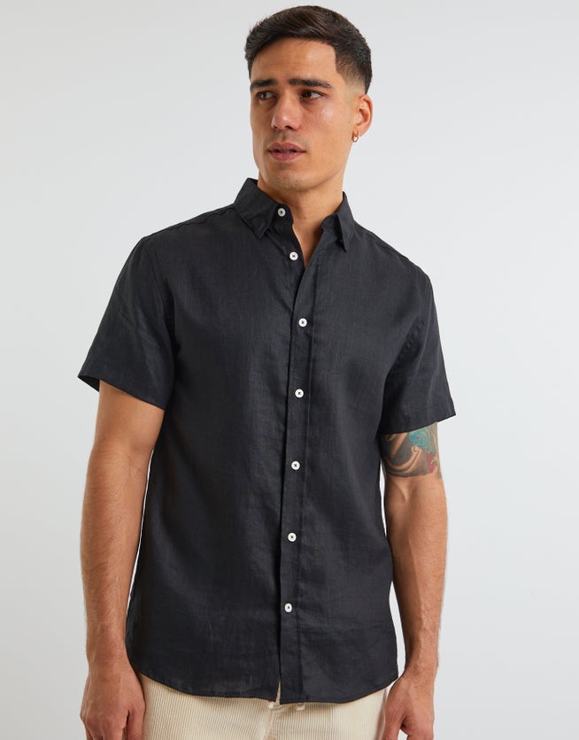 100% Premium Linen Short Sleeve Shirt in Black | Hallensteins NZ