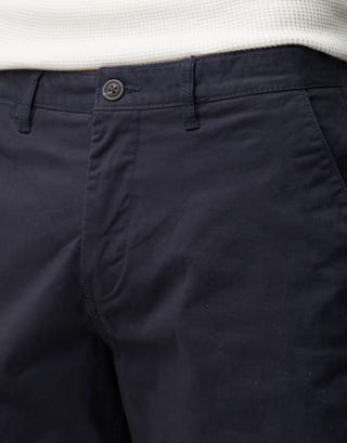 Stretch Chino Slim Fit Shorts in Navy Detail