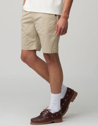 Stretch Chino Slim Fit Shorts in Sand Detail2