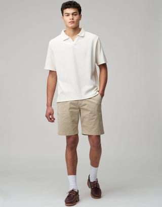 Stretch Chino Slim Fit Shorts in Sand Full