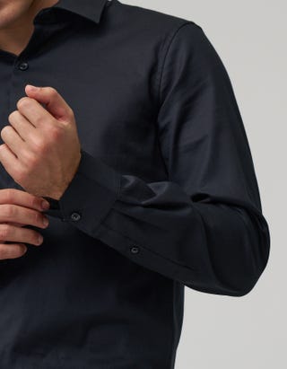 Savant Long Sleeve Premium Dress Shirt in Black Detail2