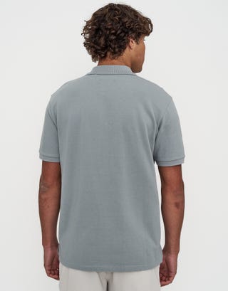 Pique Short Sleeve Polo in Pebble Back