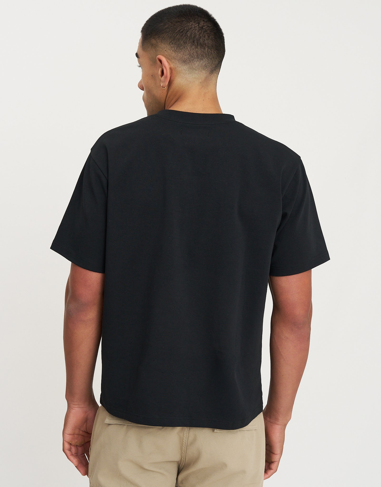 Relaxed Signature T Shirt in Black | Hallensteins NZ