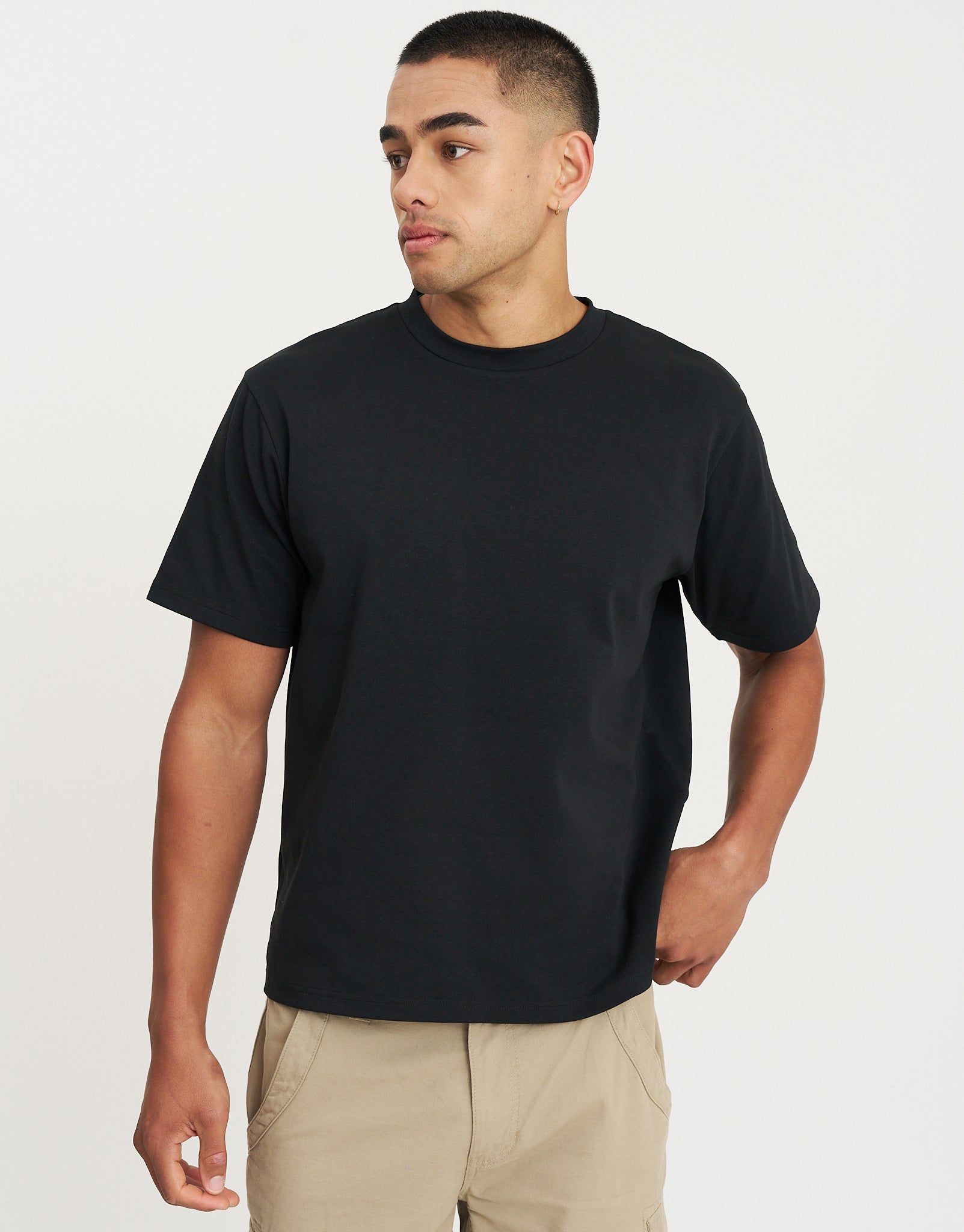 hb-signature-tee-black-front-